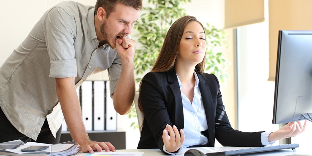 ¿Cómo protegernos de un compañero de trabajo tóxico?