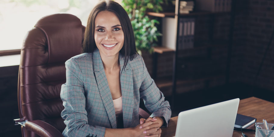 Liderazgo femenino en América Latina: educación, tecnología y el papel de las organizaciones